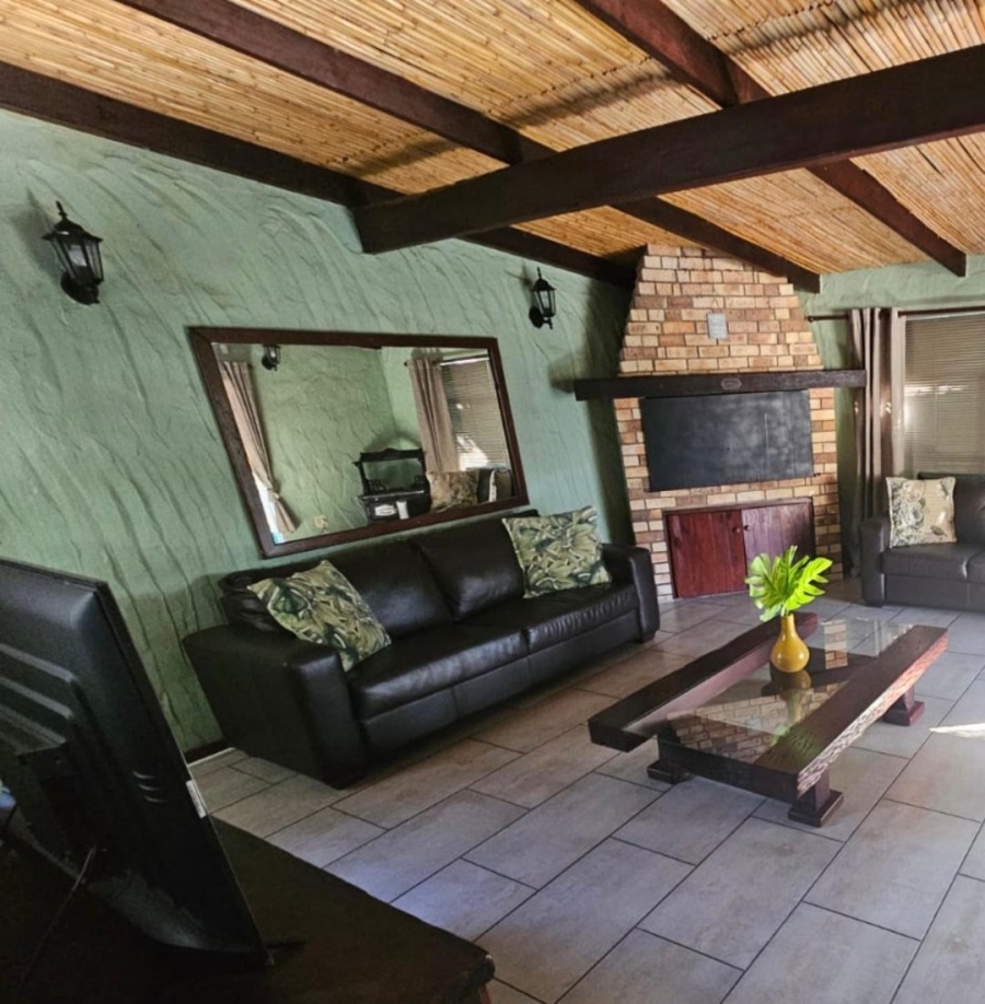 4 Bedroom Property for Sale in Windsor Park Eastern Cape